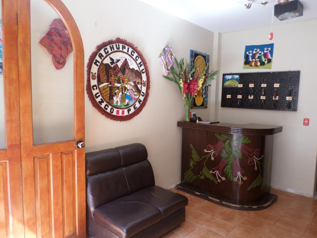 New Day Machu Picchu Hotel Aguas Calientes Buitenkant foto