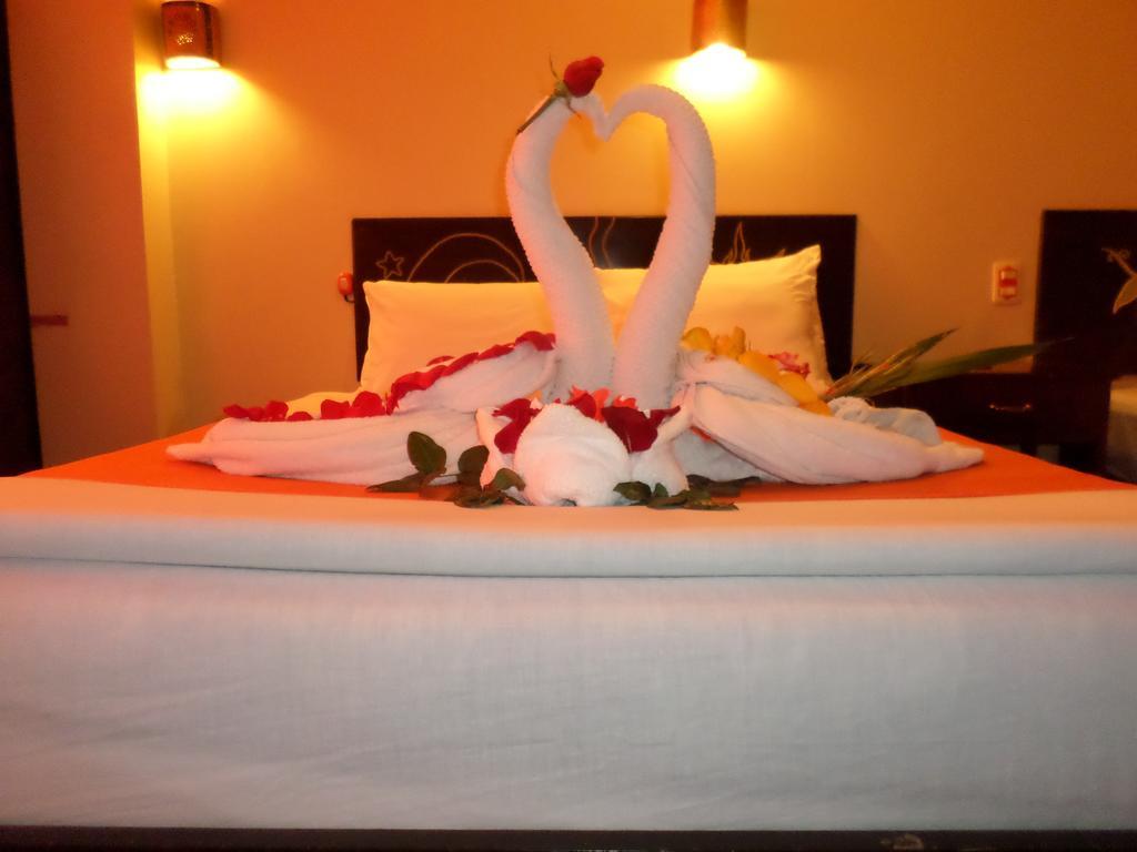 New Day Machu Picchu Hotel Aguas Calientes Buitenkant foto
