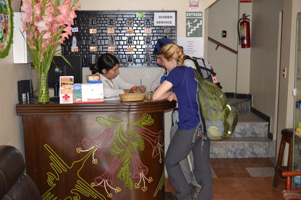 New Day Machu Picchu Hotel Aguas Calientes Buitenkant foto